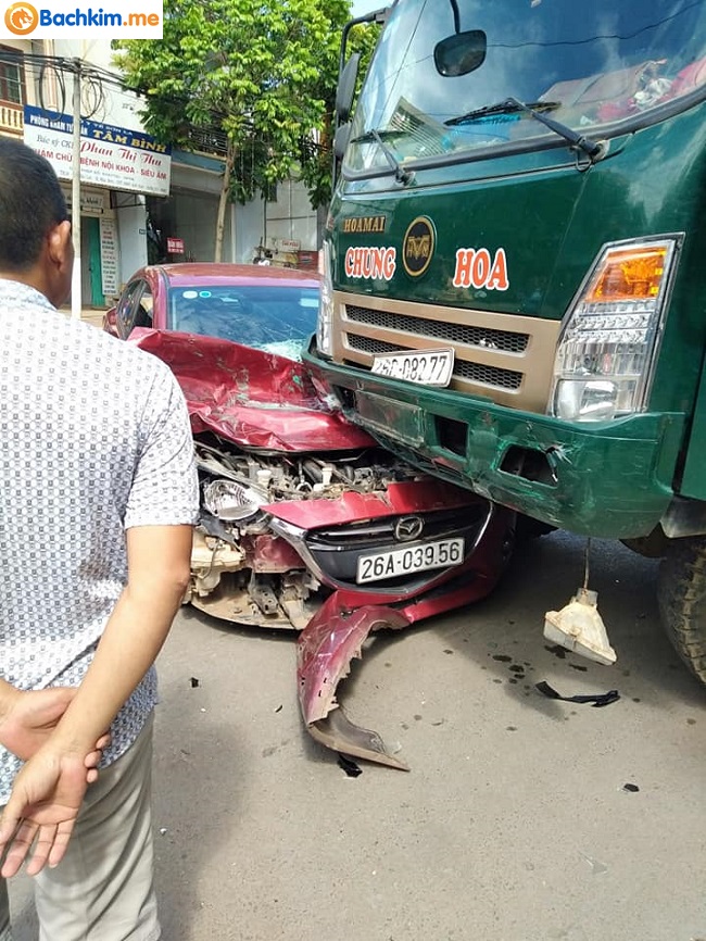 Hiện trường vụ tai nạn chiều nay tại Sơn La